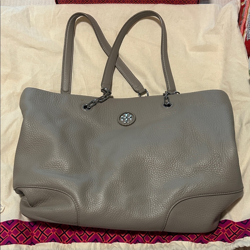Gray pebble Leather Tote size purse